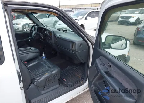 2002 Chevrolet Silverado 1500 Ls z USA, uszkodzony, nr VIN 2GCEC19V321339912